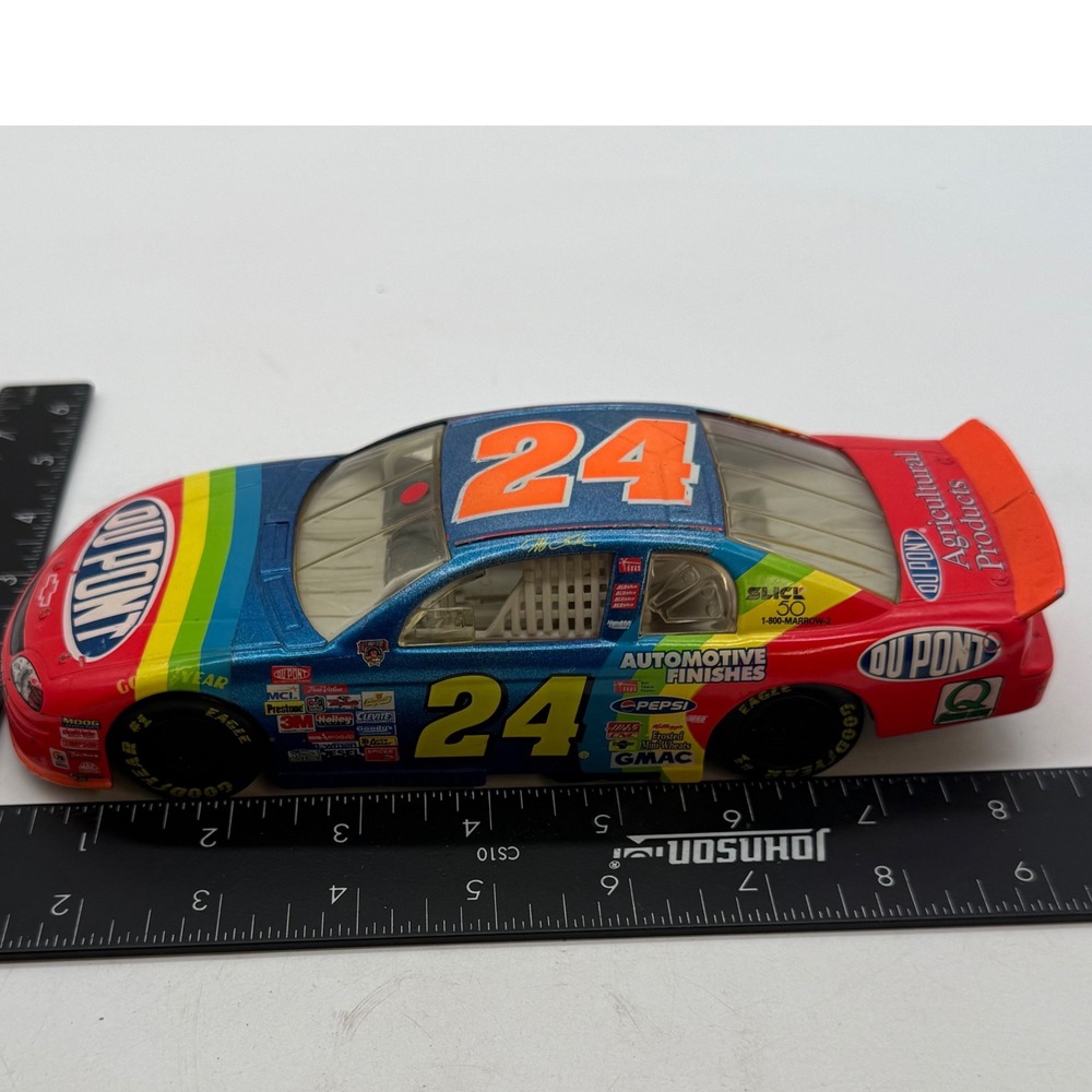 Jeff Gordon 24 DuPont Rainbow Chevrolet Monte Carlo 1/24 Diecast Action Racing
